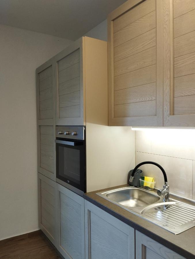 Daal Apartment Roč Екстериор снимка