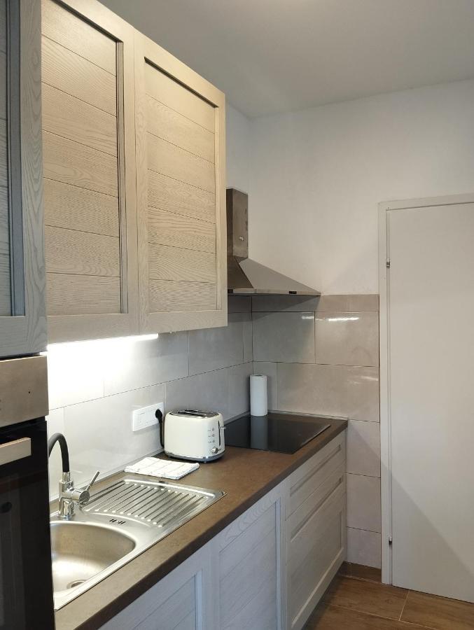 Daal Apartment Roč Екстериор снимка