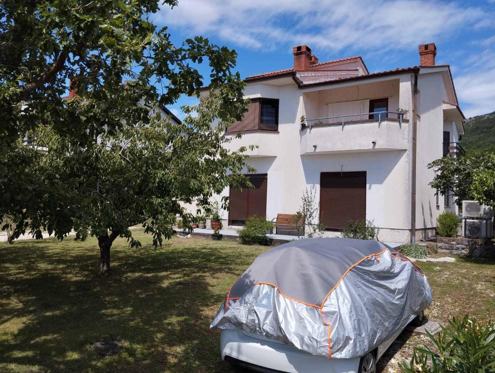 Daal Apartment Roč Екстериор снимка